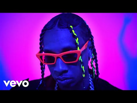 Tyga, J - Balvin, Chris Brown - Haute (feat. J Balvin & Chris Brown) видео (клип)