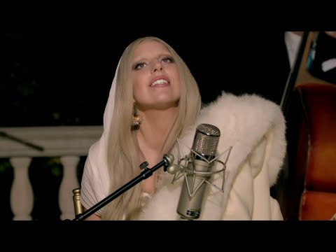 Lady Gaga - White Christmas (Live) видео (клип)