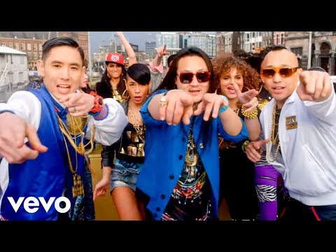 Far East Movement, Justin Bieber - Live My Life видео (клип)